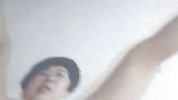 女业余组合的人，在软性色情巴布韦