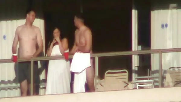 粉红色青少年的另一个婊子他妈的怎么把你的妻子到肛门